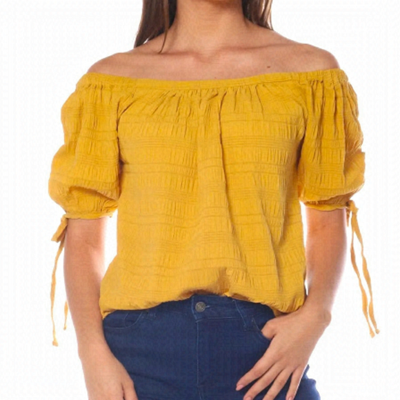 Harve Benard Tops - Harve Bernard Off The Shoulder Top Size Medium